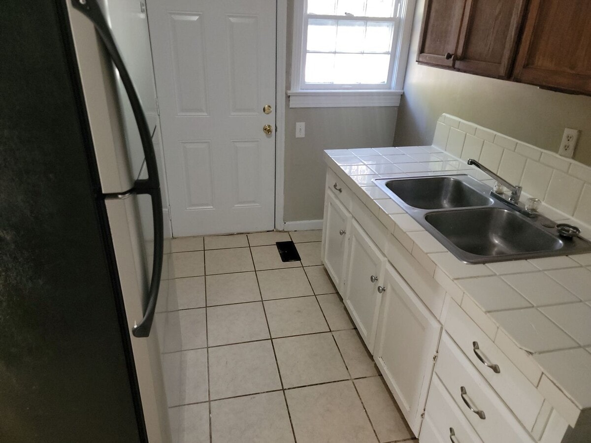 Photo - 4423 Bryan Ave