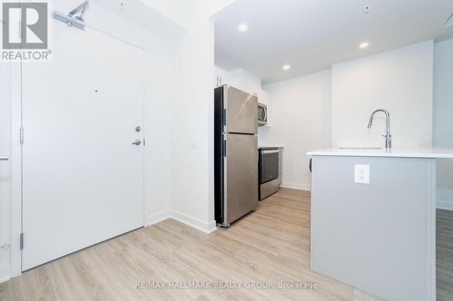 Photo - 353 Gardner St Unit 705