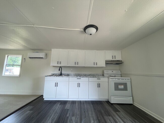 Photo - Perry Mobile Home Park Unit 6