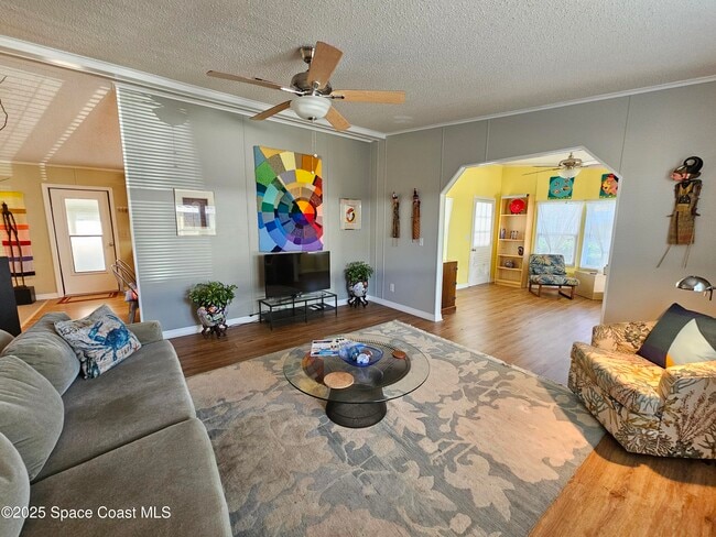 Photo - 135 Blue Jay Ln