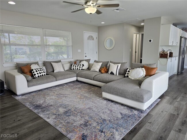 Photo - 112 Rowland Rd