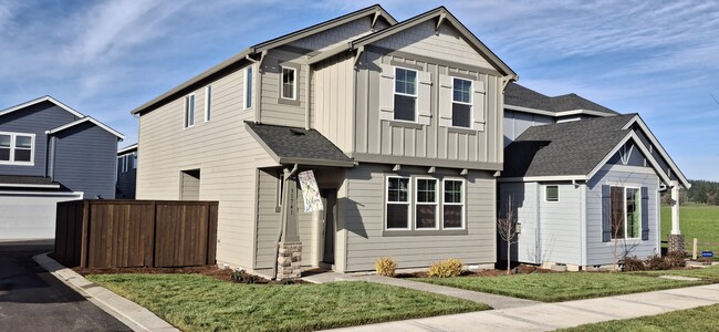 Building Photo - 31741 NW Blake Terr