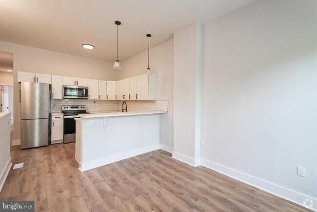 Building Photo - 5111 Willows Ave Unit B Rental