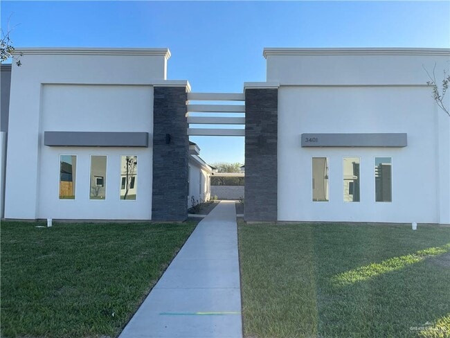 Building Photo - 3401 Frio Ave Unit 1 Rental