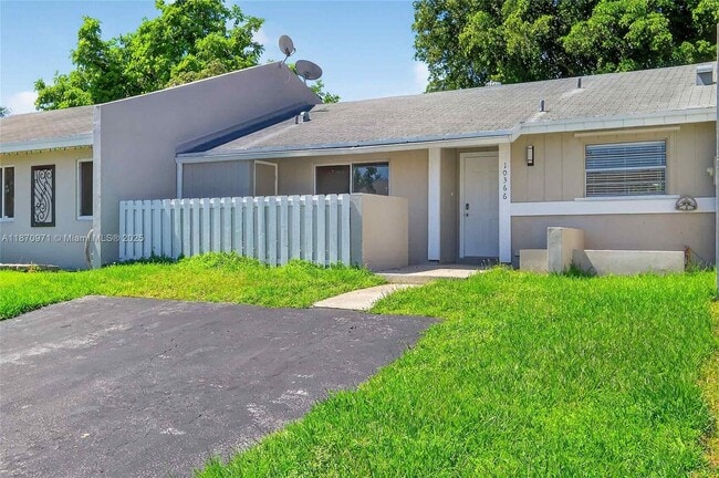 Photo - 10366 SW 208th Ln Casa Adosada