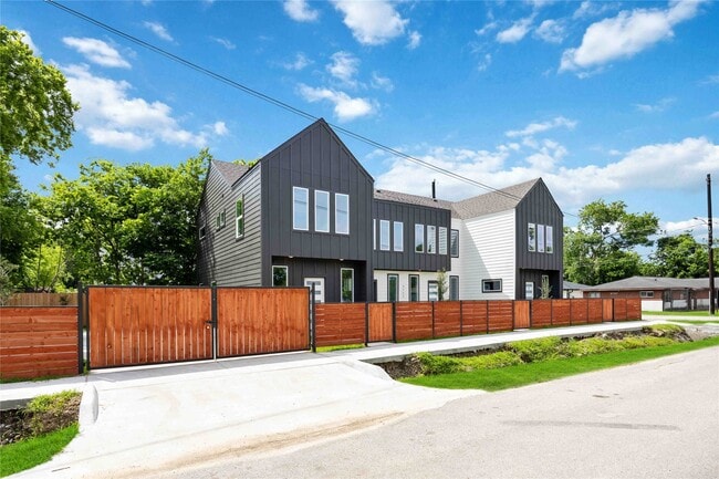 Building Photo - 4562 Teton St Unit A