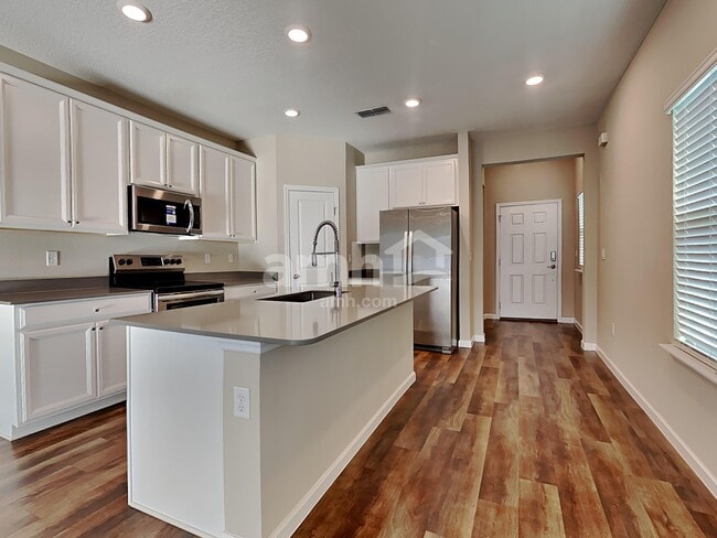 Photo - 179 Spruce Pt