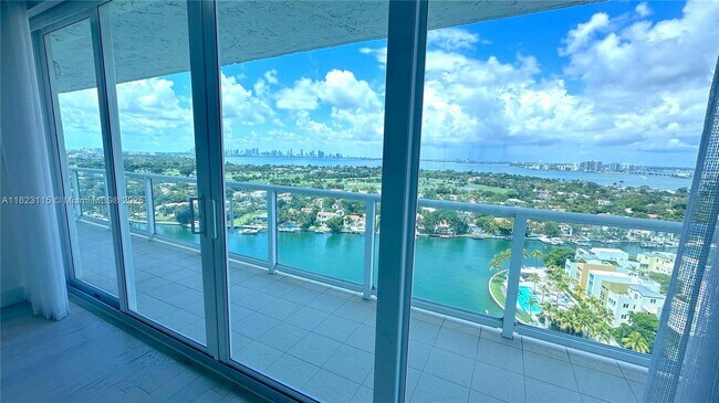 Photo - 5900 Collins Ave Unidad 2203