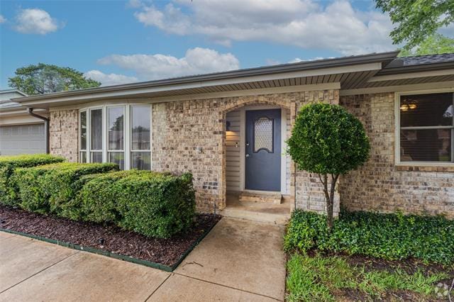 Building Photo - 717 Huntwich Dr Rental