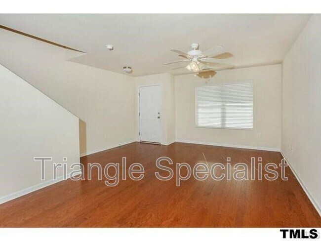 Photo - 8549 Quarton Dr