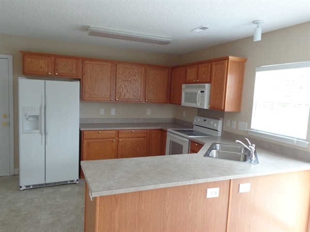 Photo - 4244 Barley St SW