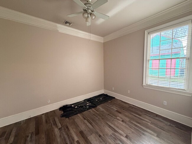 Photo - 503-505Third Unit 505