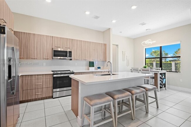 Photo - 17577 SW 41st St