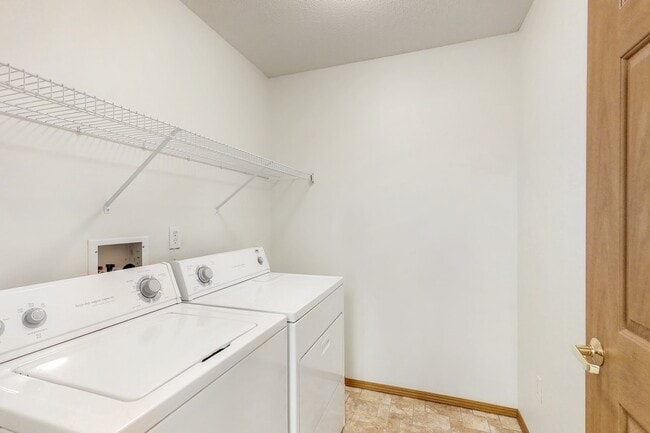 Platinum Valley Apartments