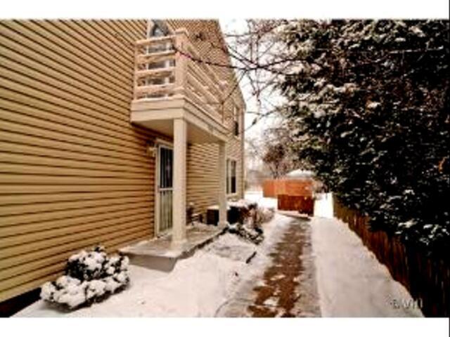 Photo - 533 Darlene Ln Unit D