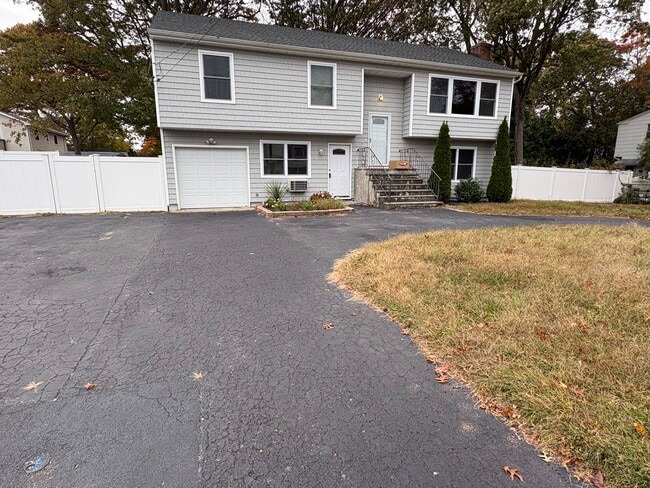 Building Photo - 90 Dorchester Rd Unit 1