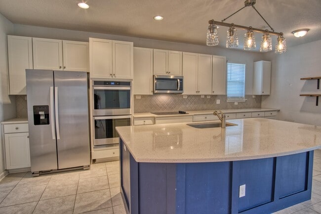 Photo - 85557 Red Knot Way