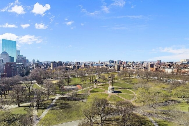 Building Photo - 170 Tremont St Unit 701