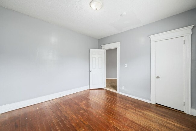 Photo - 705 Dixwell Ave Unidad 1R