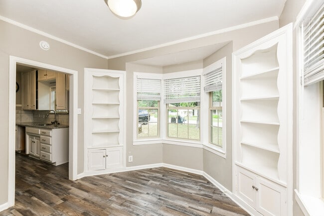 Photo - 4700 Normandy Rd