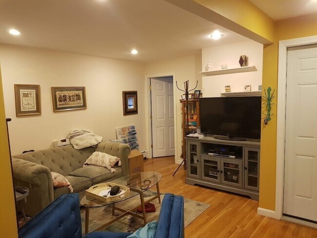 Photo - 9 Leverett St Unit 2