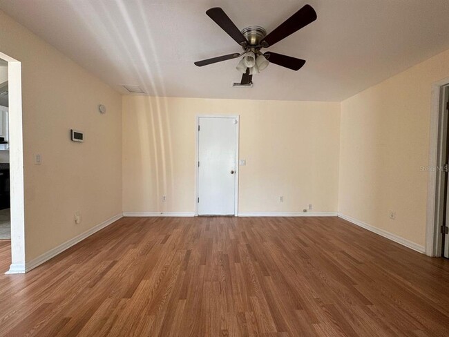 Photo - 6139 NW 112th Pl