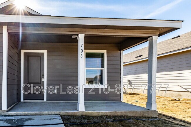 Photo - 706 Wolf Crest Blvd