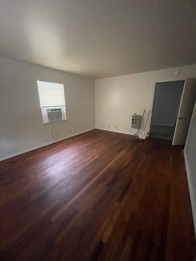 Photo - 1108 Neff St