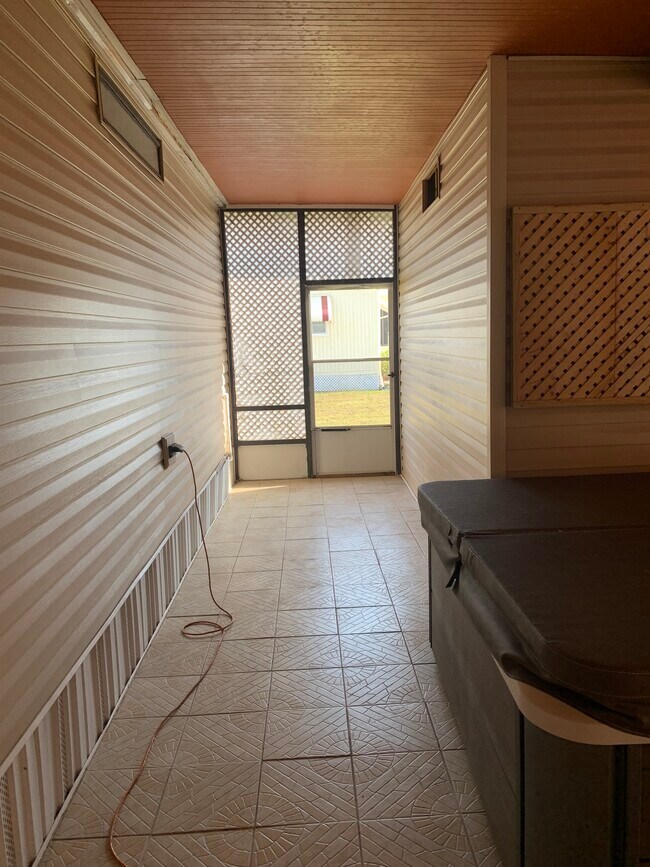 Photo - 210 Ocean Reef Ln