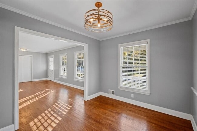 Photo - 2857 Fontainebleau Dr