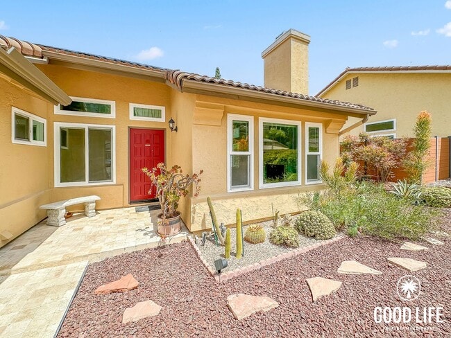 Building Photo - 3BD/2BA Home in Bonita with Large Back Patio, In-Unit Laundry & Attached Garage