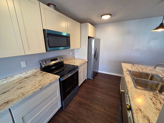 Photo - 4741 Welcome Ave N Unidad C