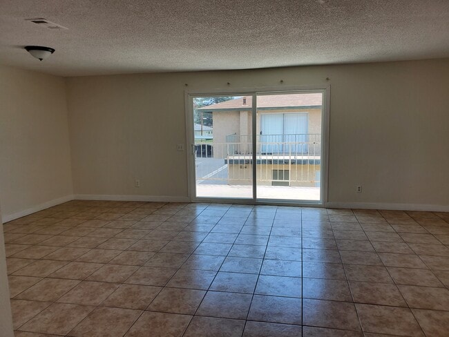 1116 Oxford Dr Unit D