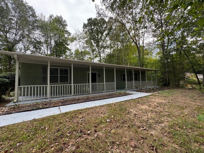 Building Photo - 6561 Cedar Mountain Rd Unit 6561