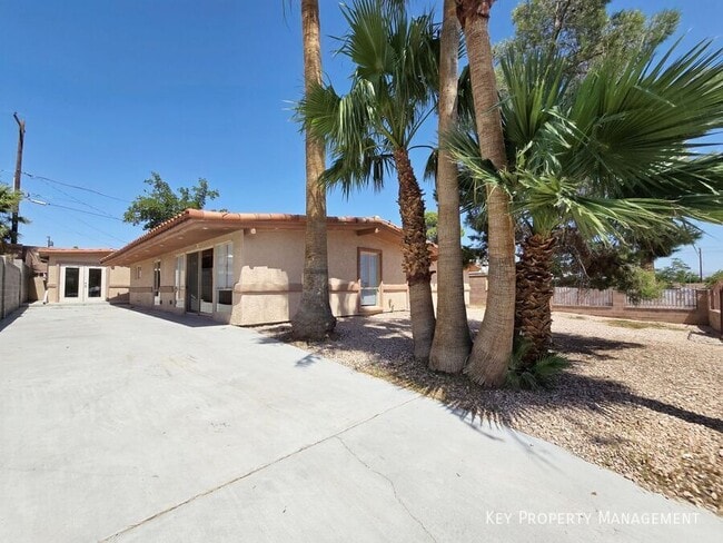 Photo - 713 N 18th St House