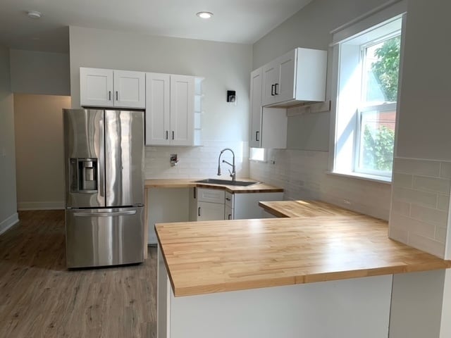 Photo - 1943 N Winchester Ave Unit 01R