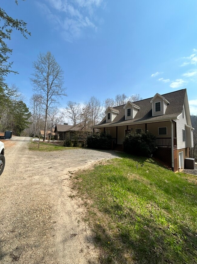 Photo - 2615 Rolling River Dr