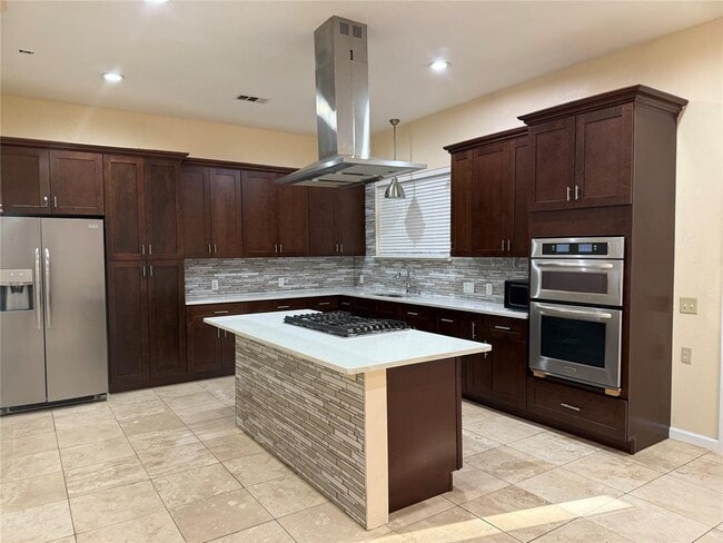 Photo - 975 State Hwy 95