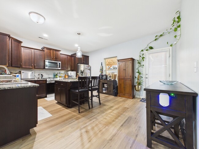 Photo - 4111 Stockbrook Dr