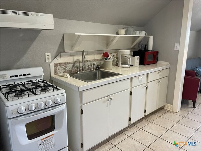 Photo - 16835 FM725