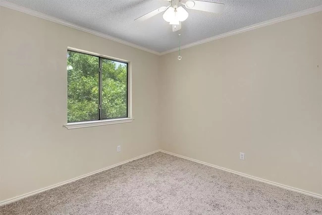 Photo - 4052 Pepperwood Dr
