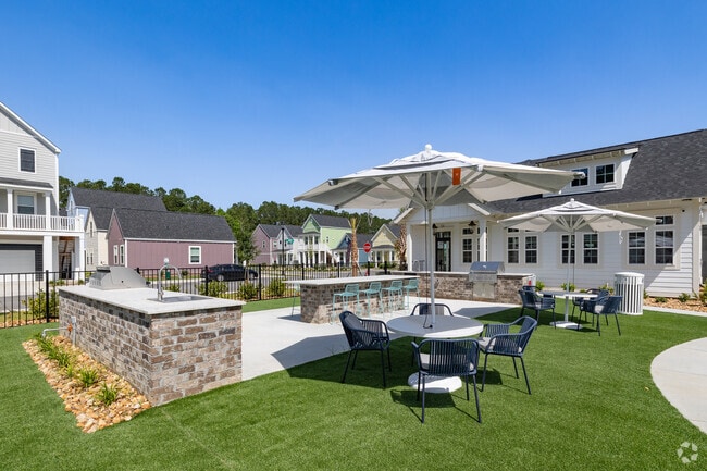 Outdoor Kitchen