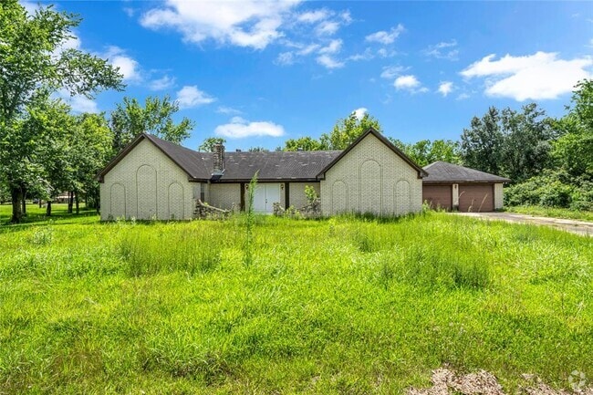 Building Photo - 1326 Carl Dr Rental