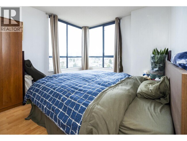 5288 Melbourne St Unit 1908