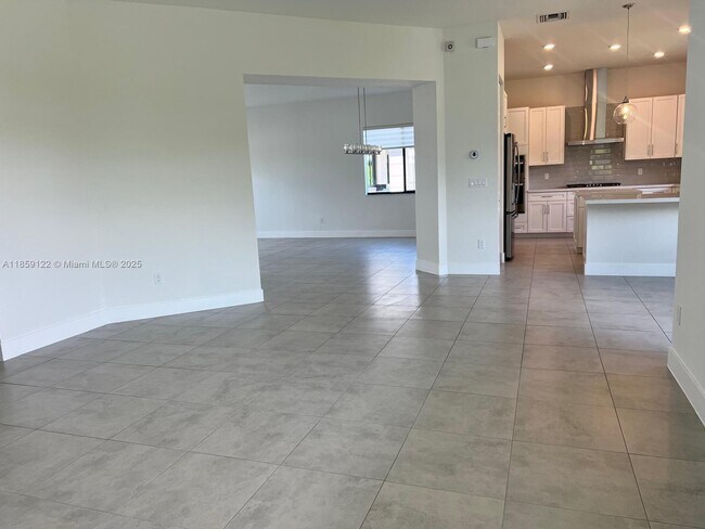 Photo - 10970 Pacifica Wy