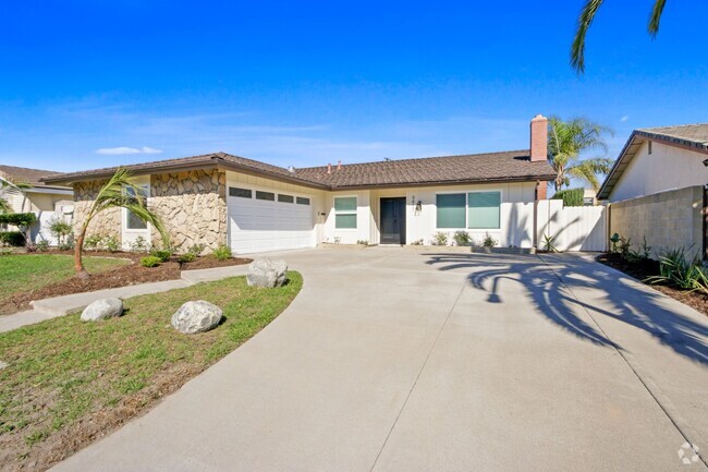 Building Photo - Immaculately Rehabbed Home in Fountain Valley