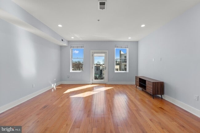 Photo - 440 Rhode Island Ave NW Unidad 303