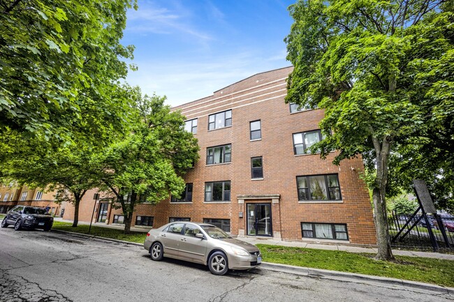 Photo - 3802 W Altgeld St Apartment Unit 103