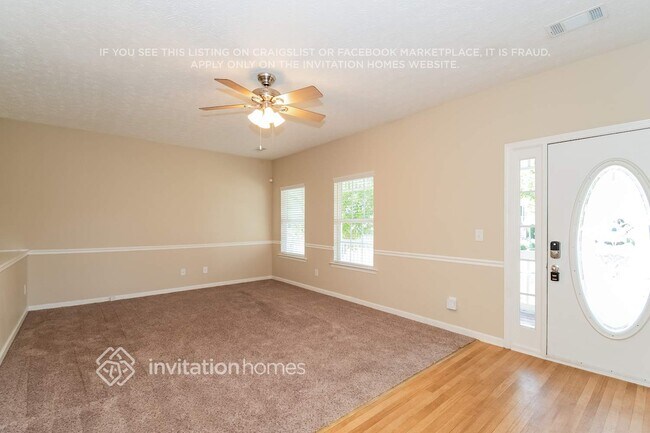 Photo - 23 Roxbury Ln