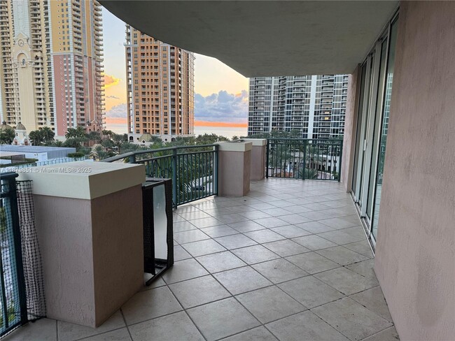 Photo - 17555 Atlantic Blvd Unit 807